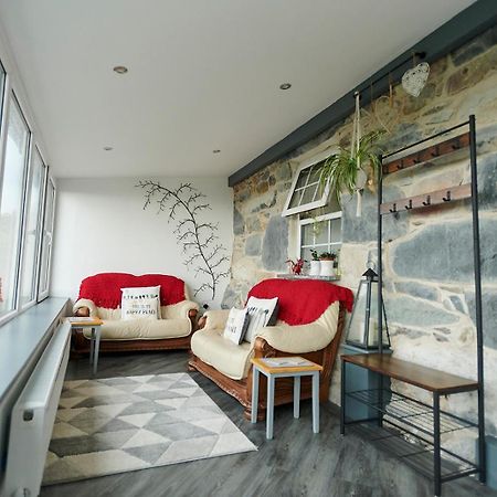 Amazing Coastal & Sunset Views In Eryri Villa Llanllyfni Exterior photo
