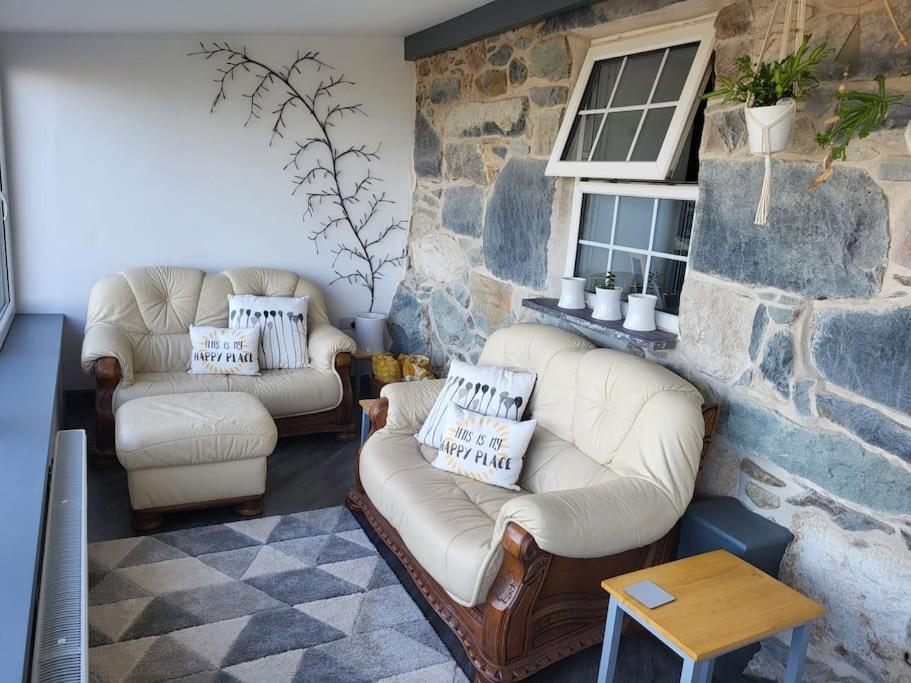 Amazing Coastal & Sunset Views In Eryri Villa Llanllyfni Exterior photo
