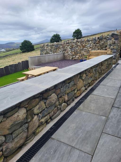 Amazing Coastal & Sunset Views In Eryri Villa Llanllyfni Exterior photo