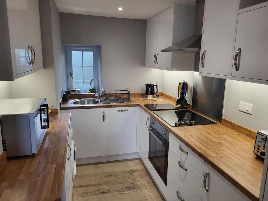 Amazing Coastal & Sunset Views In Eryri Villa Llanllyfni Exterior photo