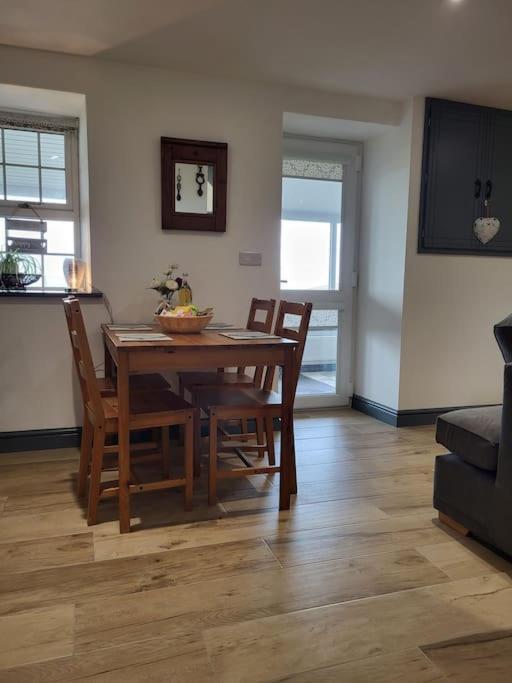 Amazing Coastal & Sunset Views In Eryri Villa Llanllyfni Exterior photo