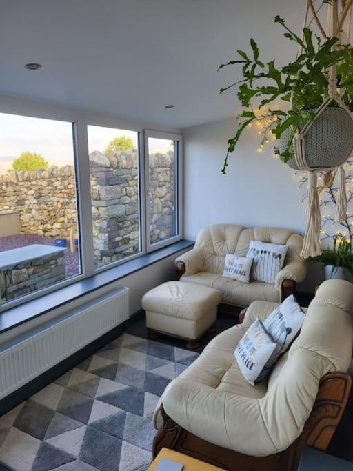Amazing Coastal & Sunset Views In Eryri Villa Llanllyfni Exterior photo