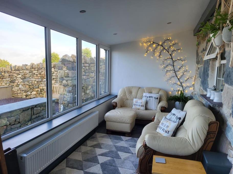 Amazing Coastal & Sunset Views In Eryri Villa Llanllyfni Exterior photo