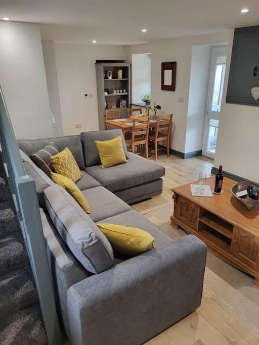 Amazing Coastal & Sunset Views In Eryri Villa Llanllyfni Exterior photo