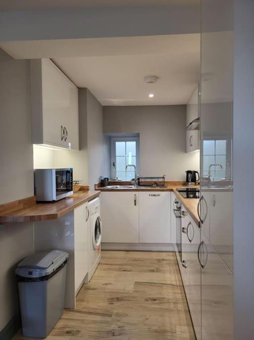 Amazing Coastal & Sunset Views In Eryri Villa Llanllyfni Exterior photo