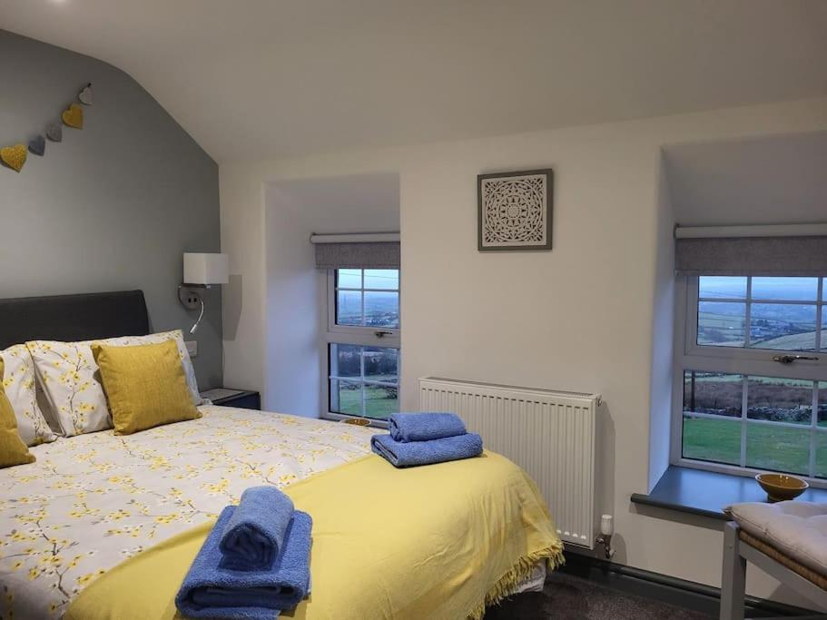 Amazing Coastal & Sunset Views In Eryri Villa Llanllyfni Exterior photo