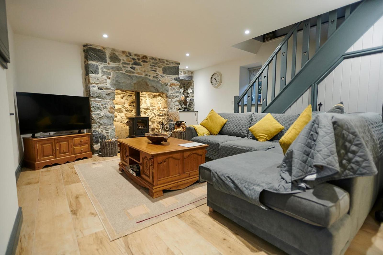 Amazing Coastal & Sunset Views In Eryri Villa Llanllyfni Exterior photo