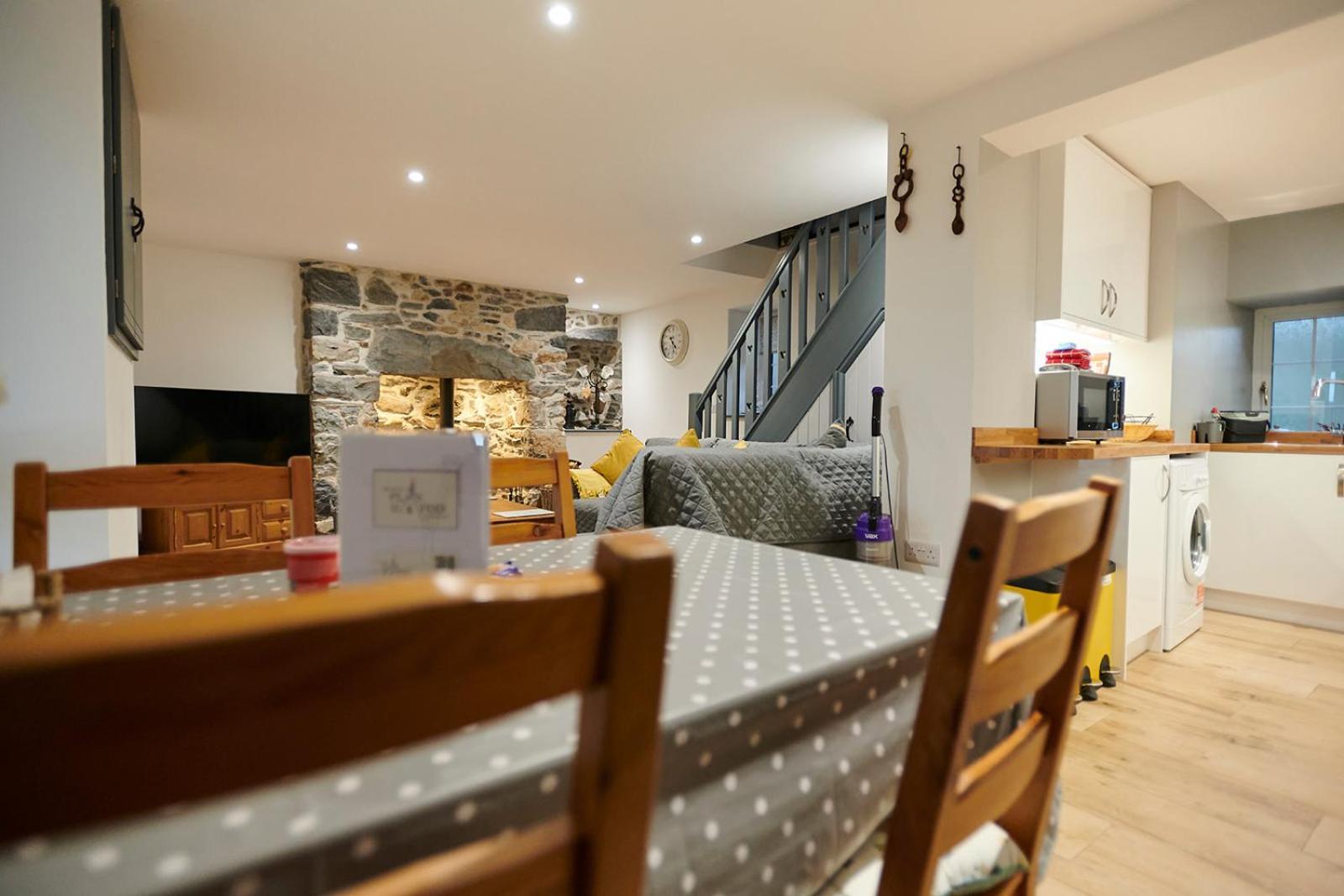 Amazing Coastal & Sunset Views In Eryri Villa Llanllyfni Exterior photo